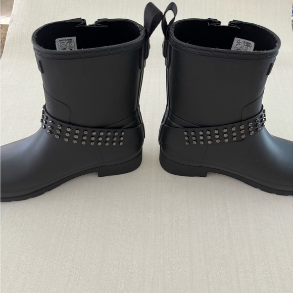 NWOT Hunter Refined Black Stud Short Boots, Size 9 - Never Worn, No Box - Picture 7 of 16